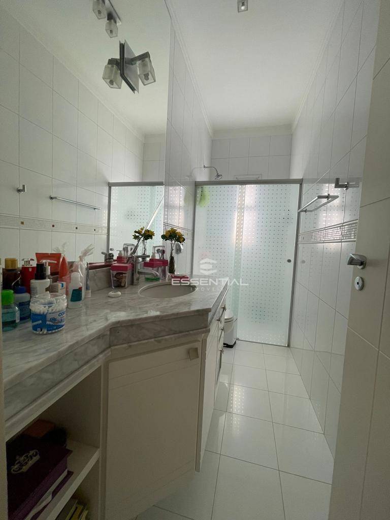 Sobrado à venda com 4 quartos, 370m² - Foto 13