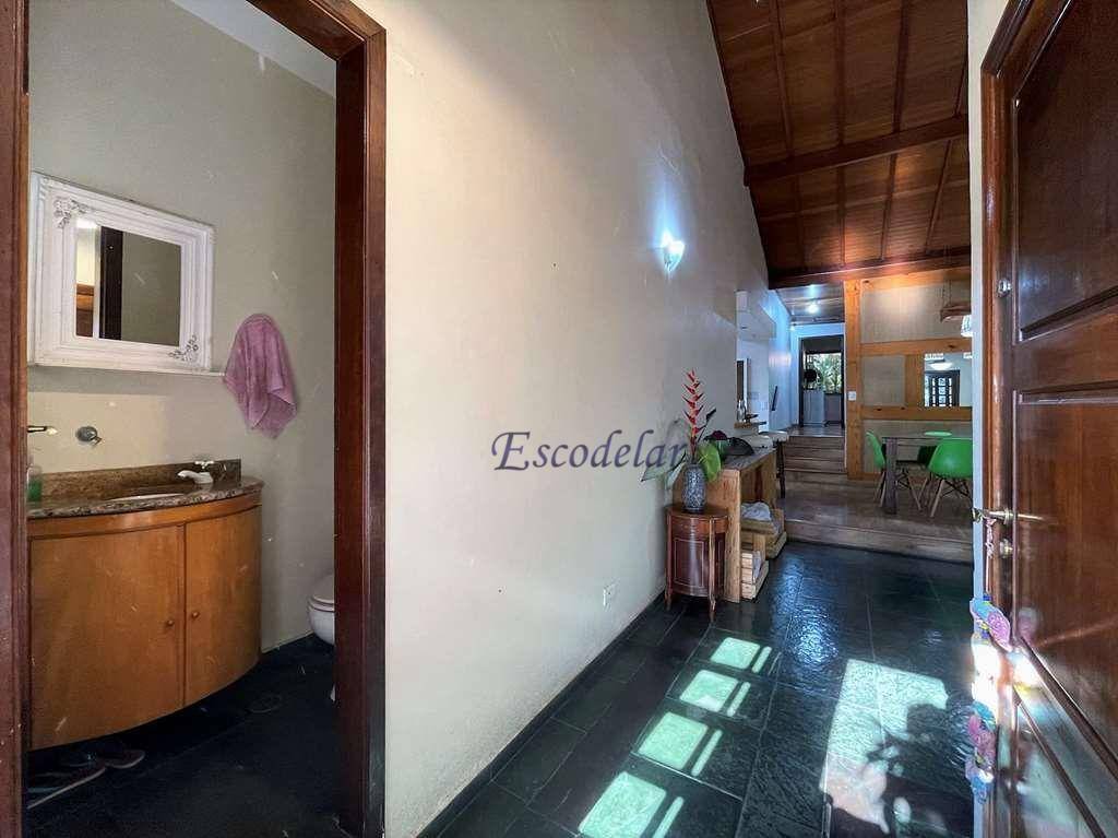 Casa de Condomínio à venda com 4 quartos, 220m² - Foto 14