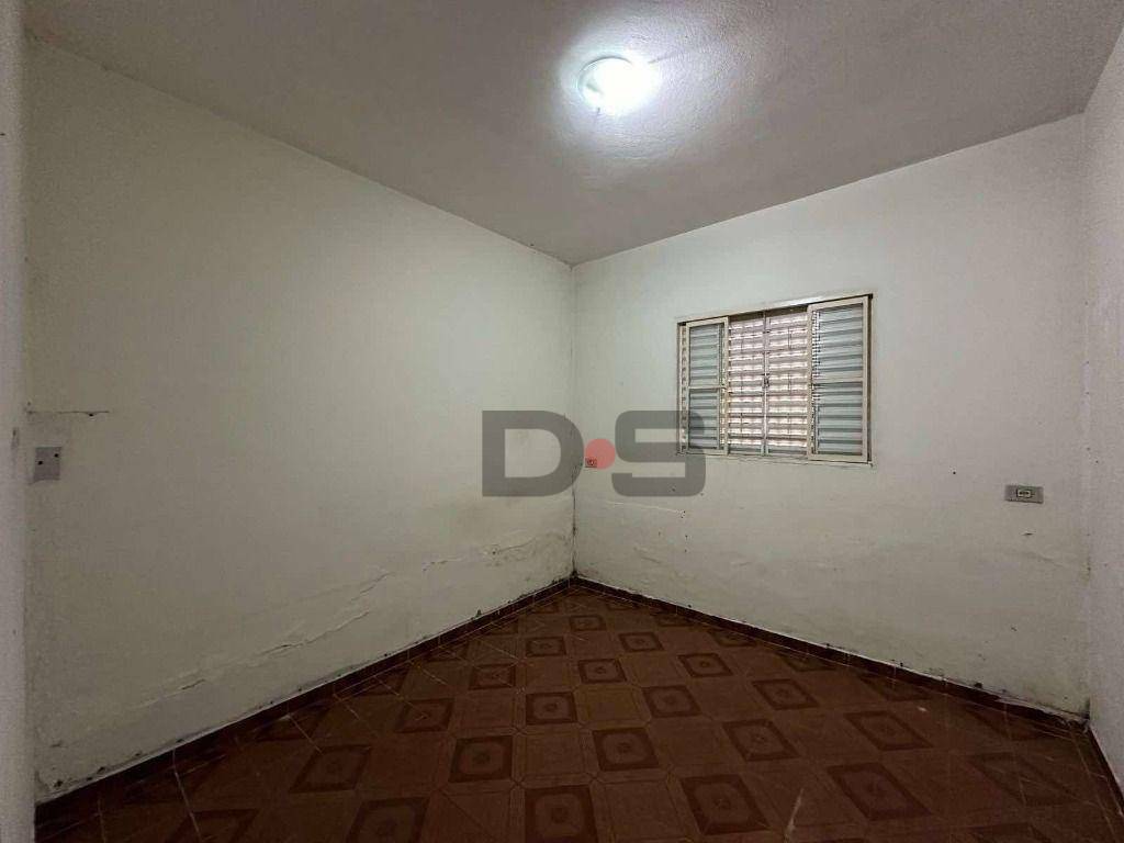 Casa à venda com 2 quartos, 64m² - Foto 5