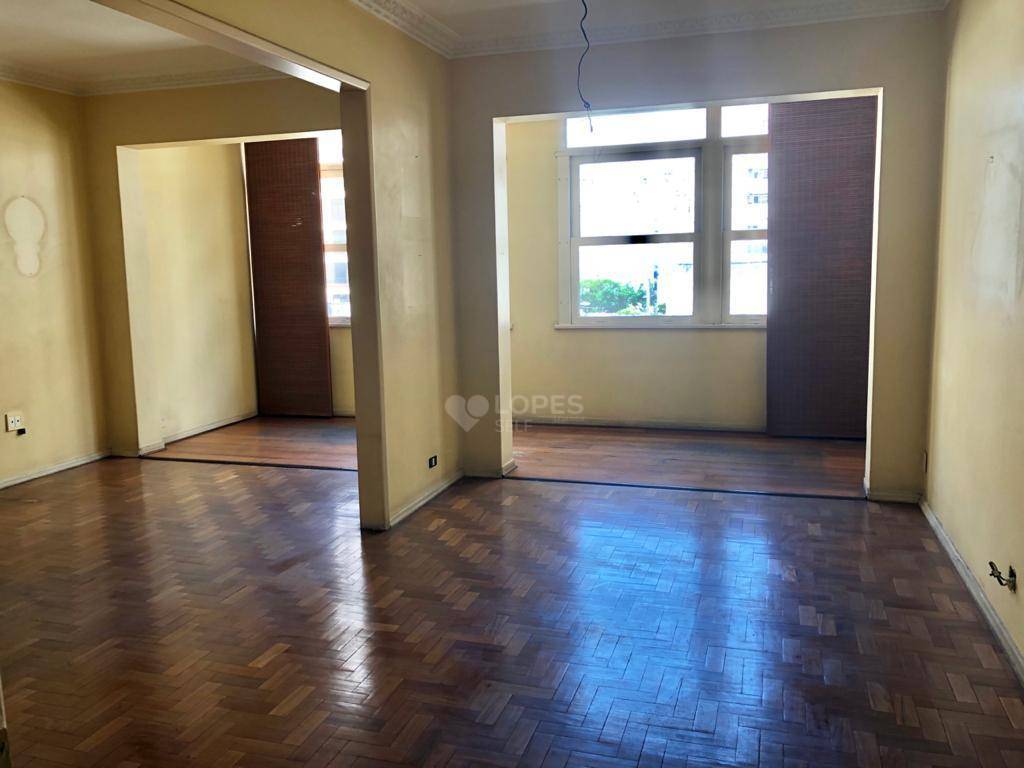 Apartamento à venda com 3 quartos, 130m² - Foto 2