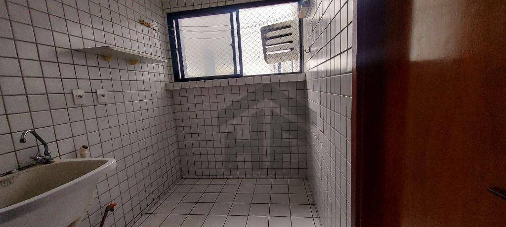 Apartamento para alugar com 3 quartos, 75m² - Foto 16