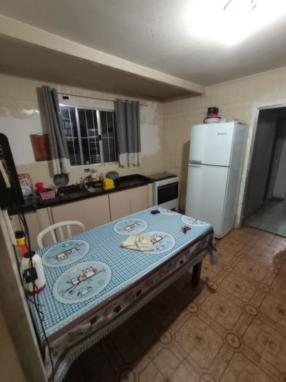 Sobrado à venda com 2 quartos, 140m² - Foto 2