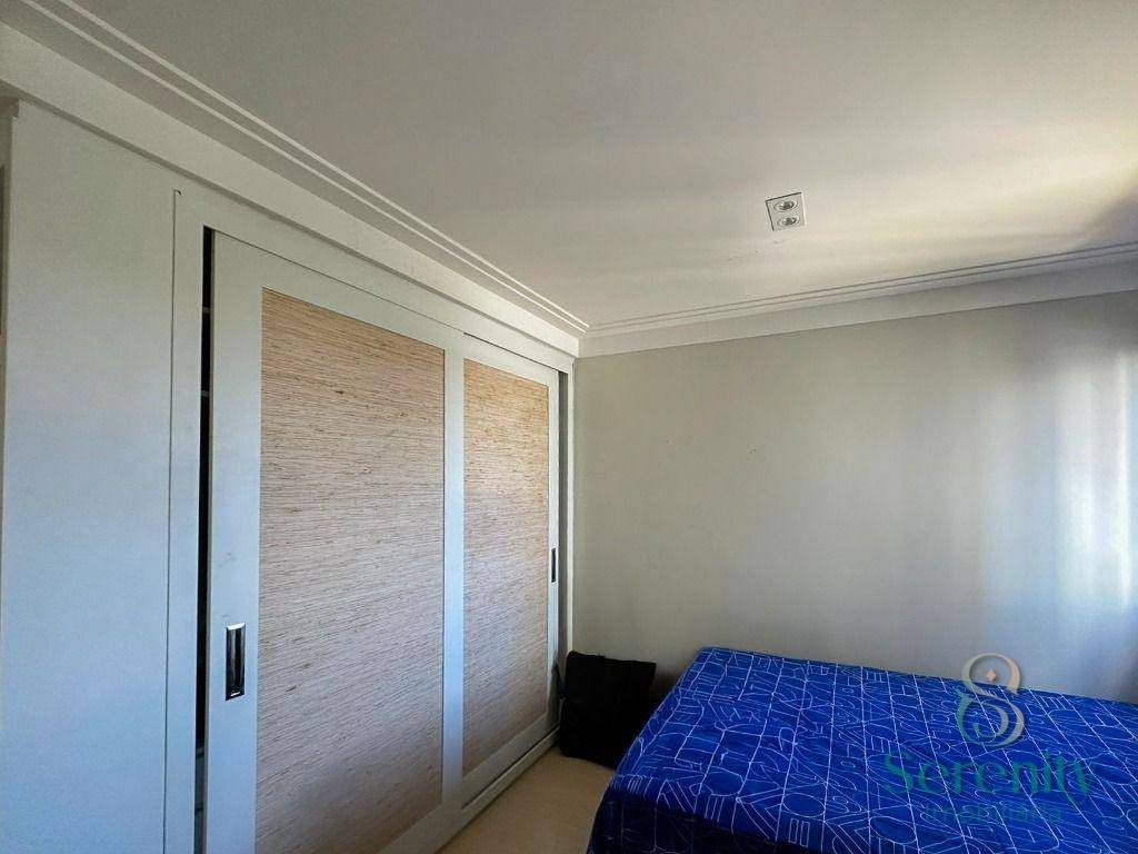 Apartamento à venda com 4 quartos, 217m² - Foto 14