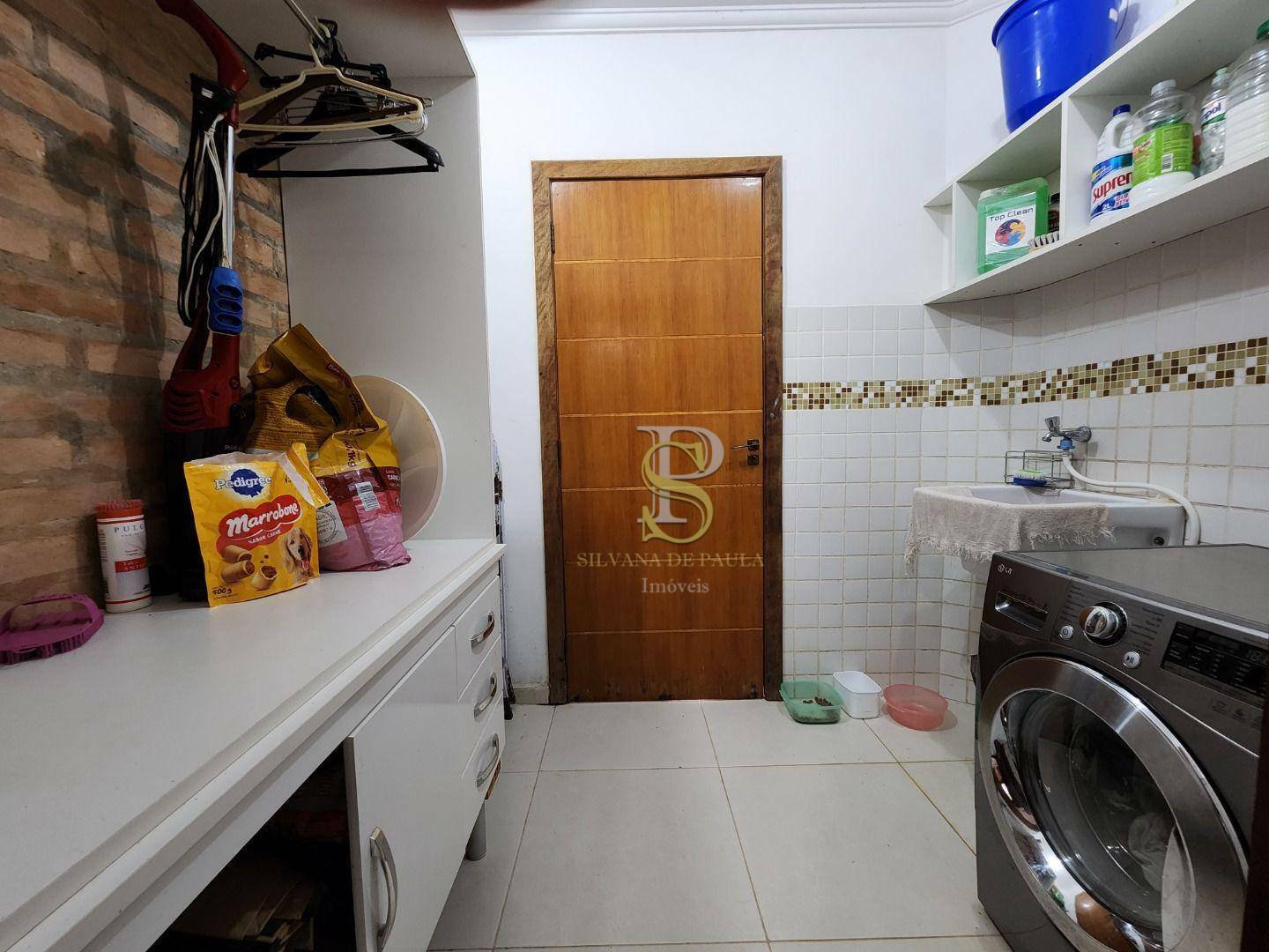 Casa de Condomínio à venda com 4 quartos, 320m² - Foto 19