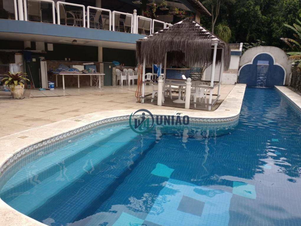 Casa de Condomínio à venda com 3 quartos, 450m² - Foto 2