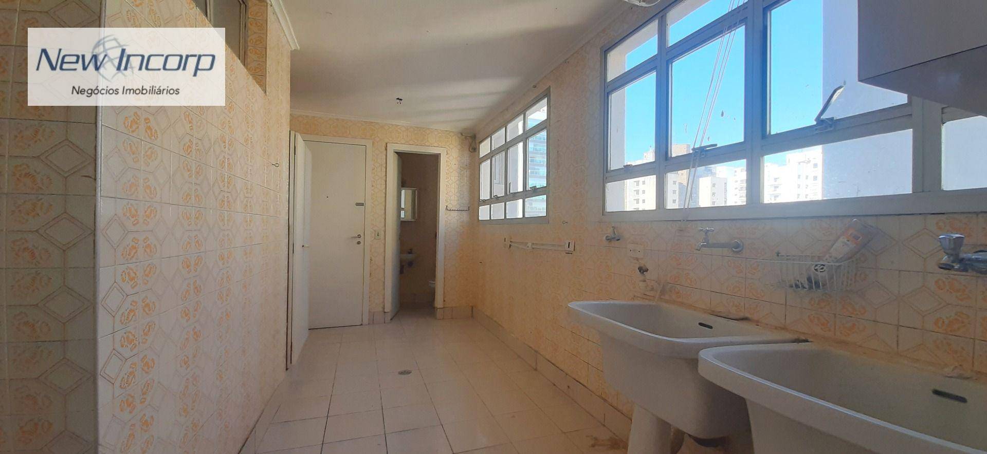 Apartamento à venda com 4 quartos, 210m² - Foto 17