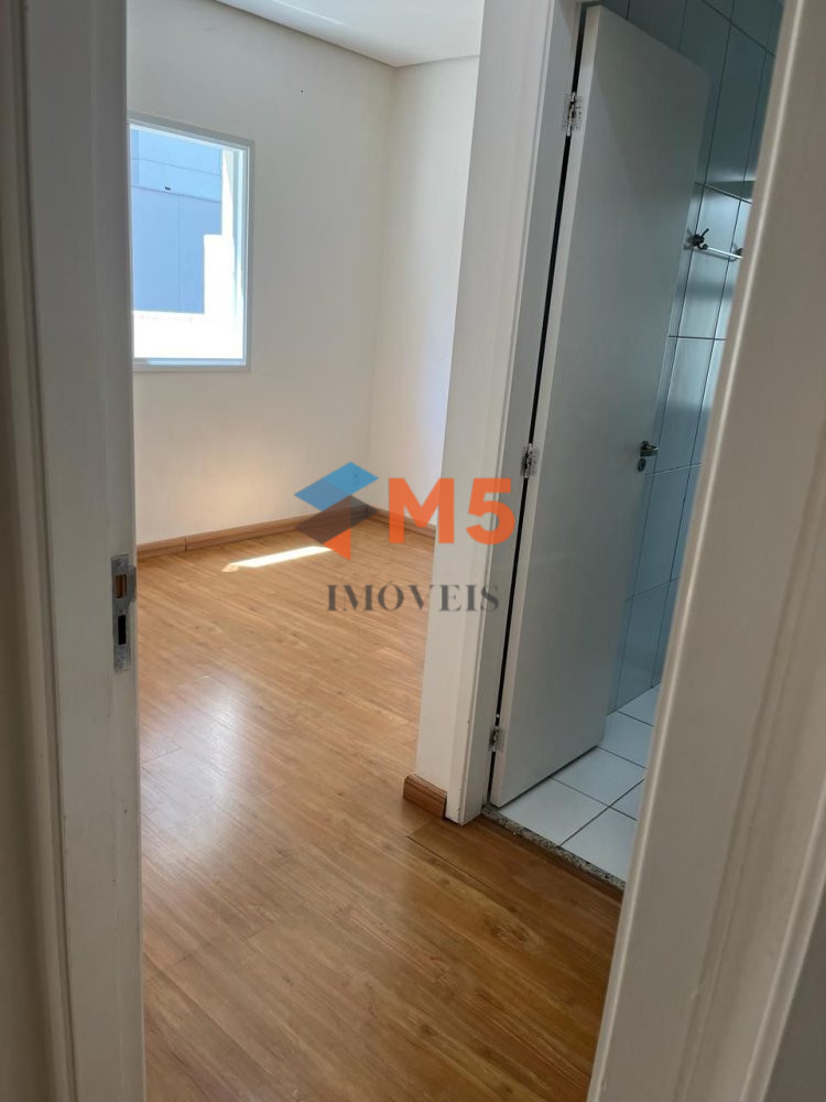 Apartamento à venda com 3 quartos, 86m² - Foto 10