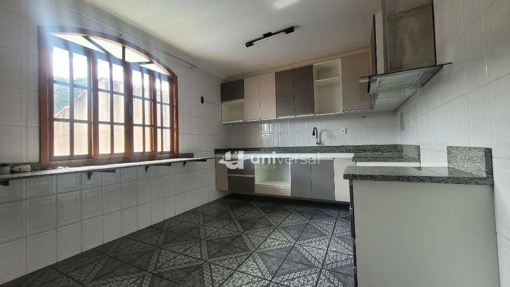 Casa de Condomínio à venda com 4 quartos, 276m² - Foto 13