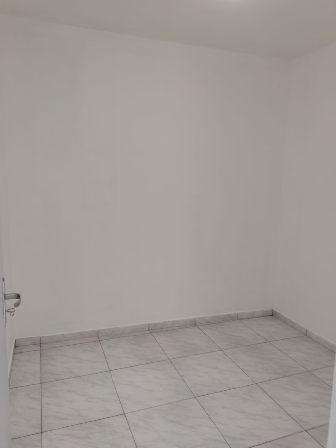 Casa à venda com 3 quartos, 50m² - Foto 9