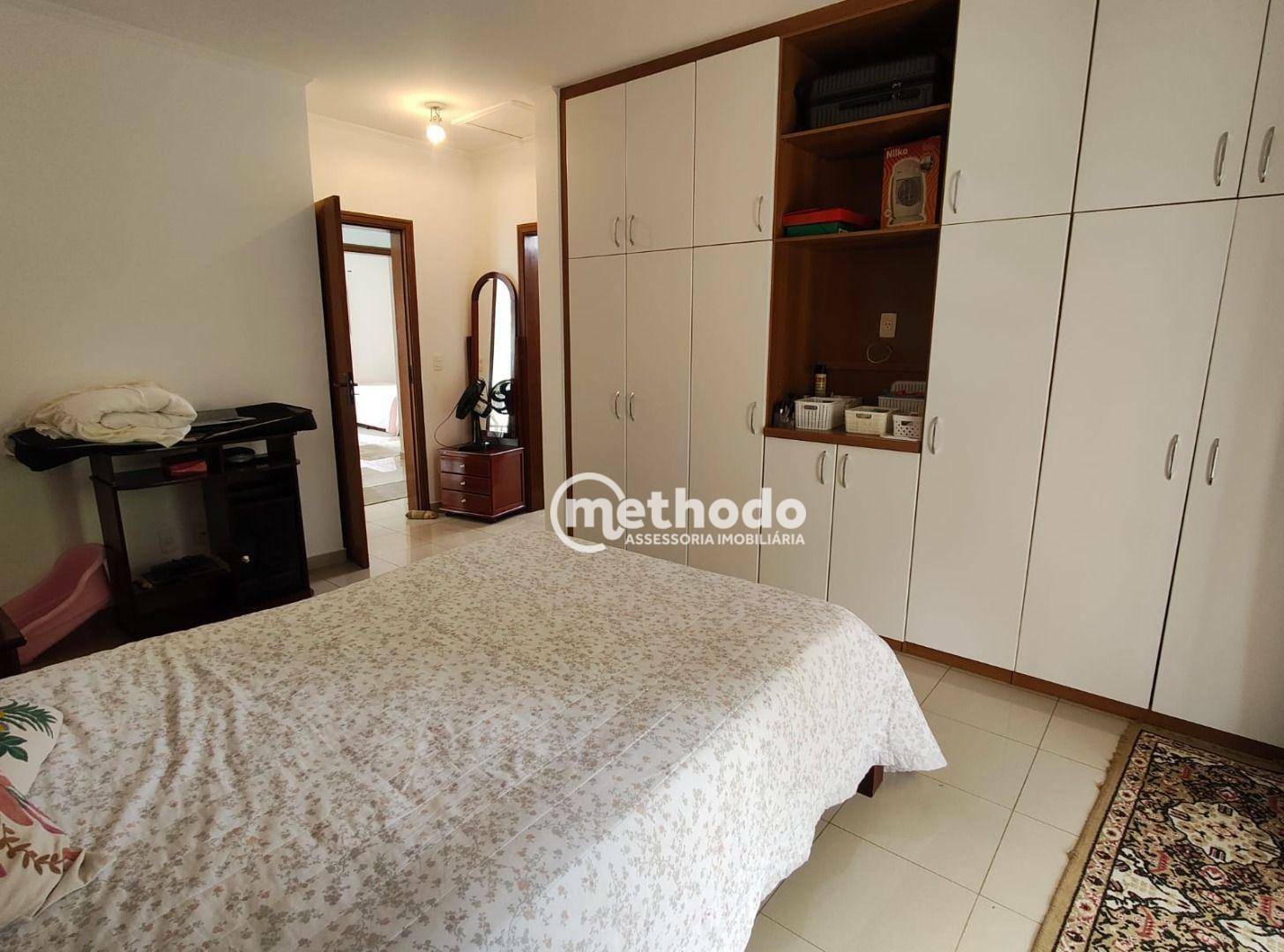 Casa à venda com 3 quartos, 200m² - Foto 28