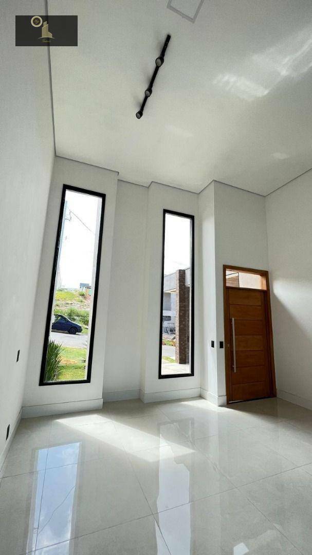 Casa de Condomínio à venda com 3 quartos, 350m² - Foto 3