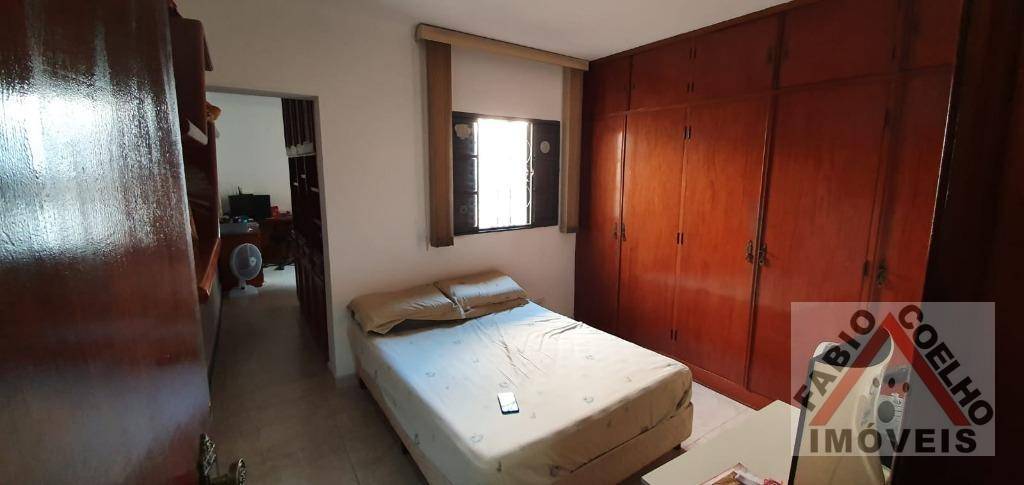 Casa à venda com 3 quartos, 131m² - Foto 9