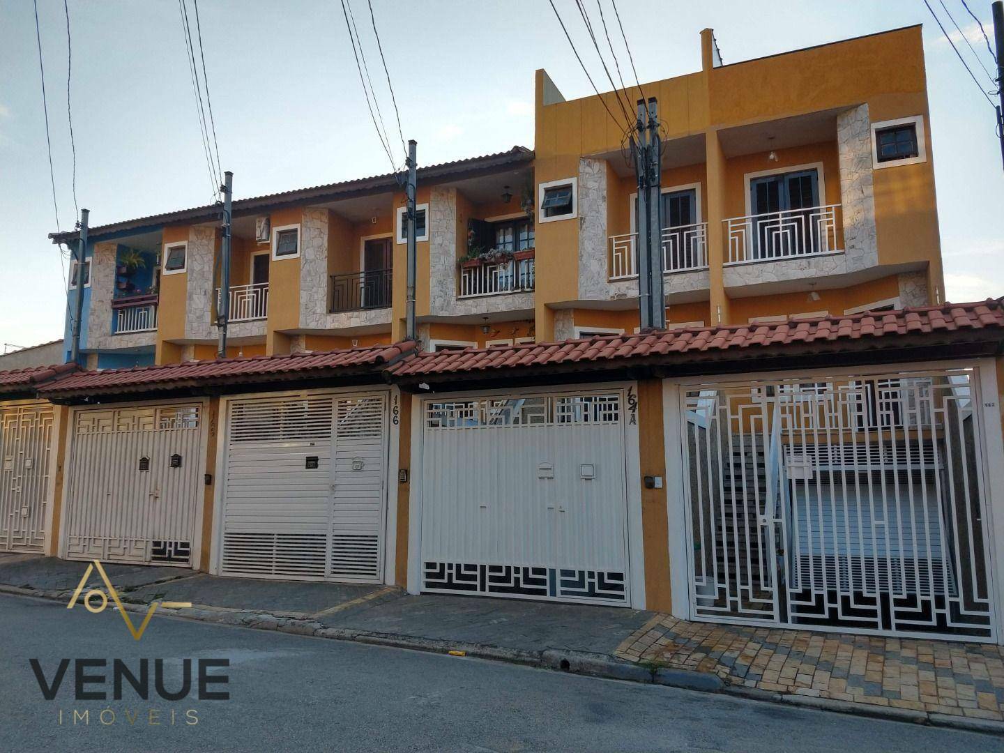 Sobrado à venda com 3 quartos, 100m² - Foto 4