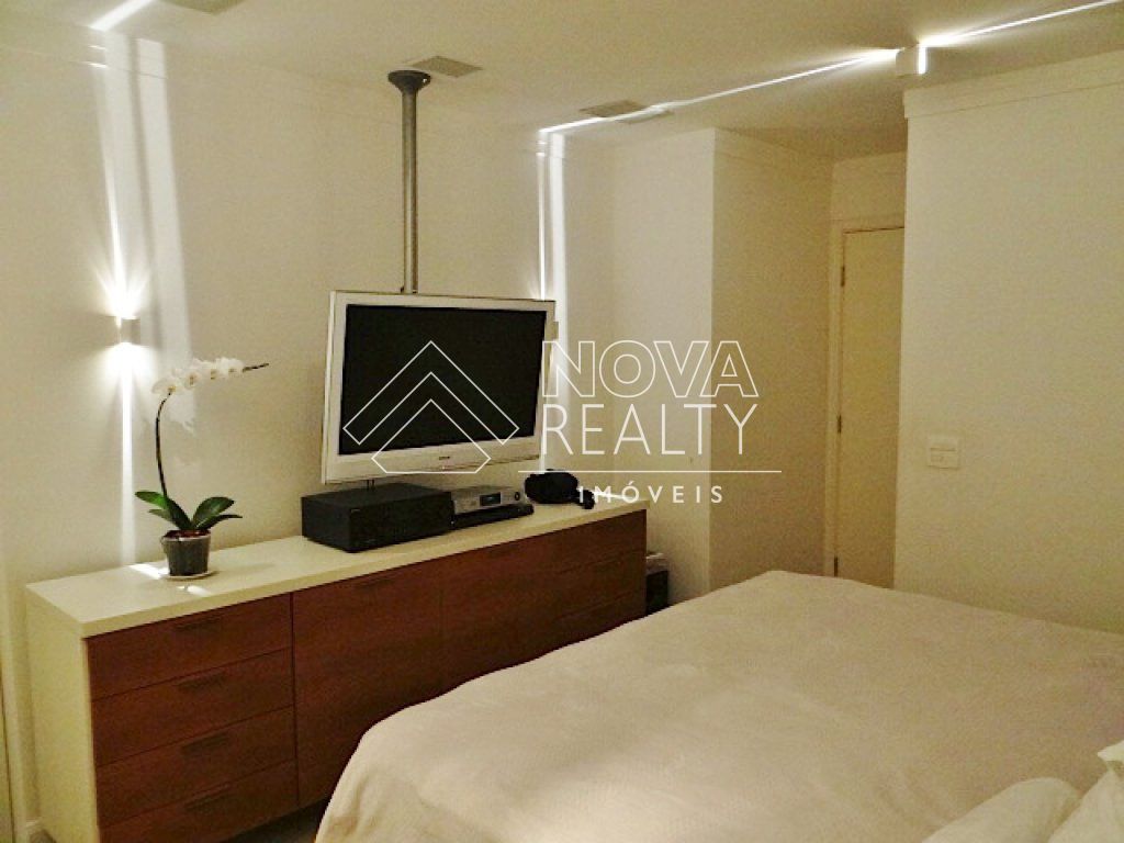 Apartamento à venda com 3 quartos, 172m² - Foto 9