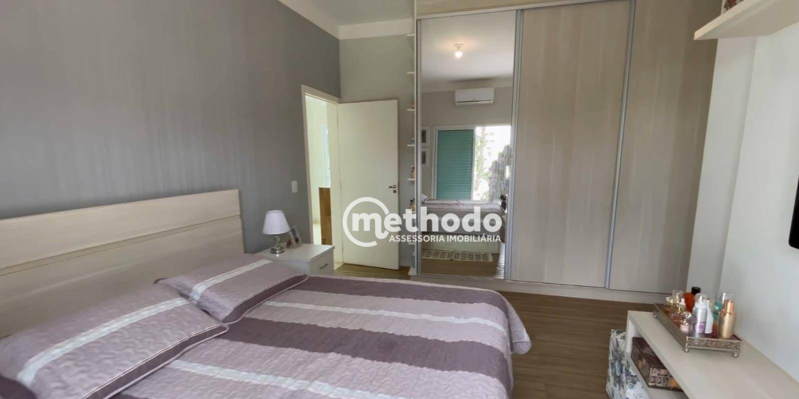 Casa de Condomínio à venda com 3 quartos, 236m² - Foto 32