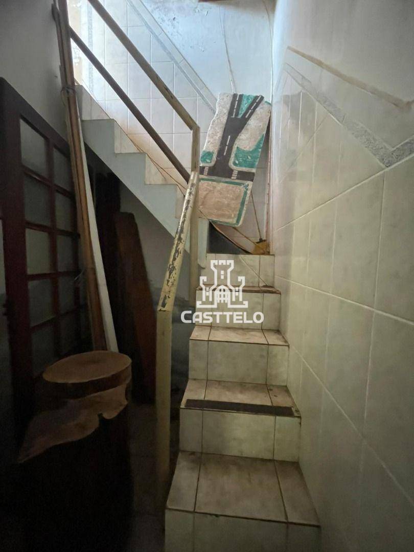 Casa à venda com 3 quartos, 200m² - Foto 7