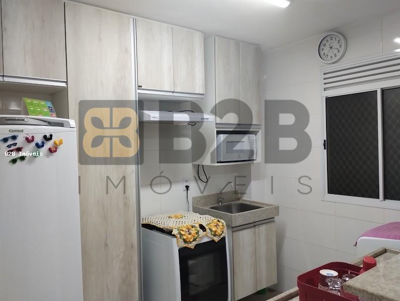 Apartamento à venda com 2 quartos, 46m² - Foto 11