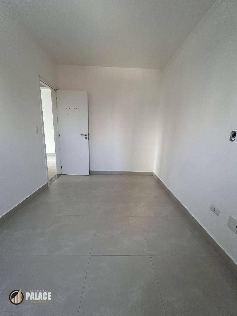 Apartamento à venda com 2 quartos, 64m² - Foto 17