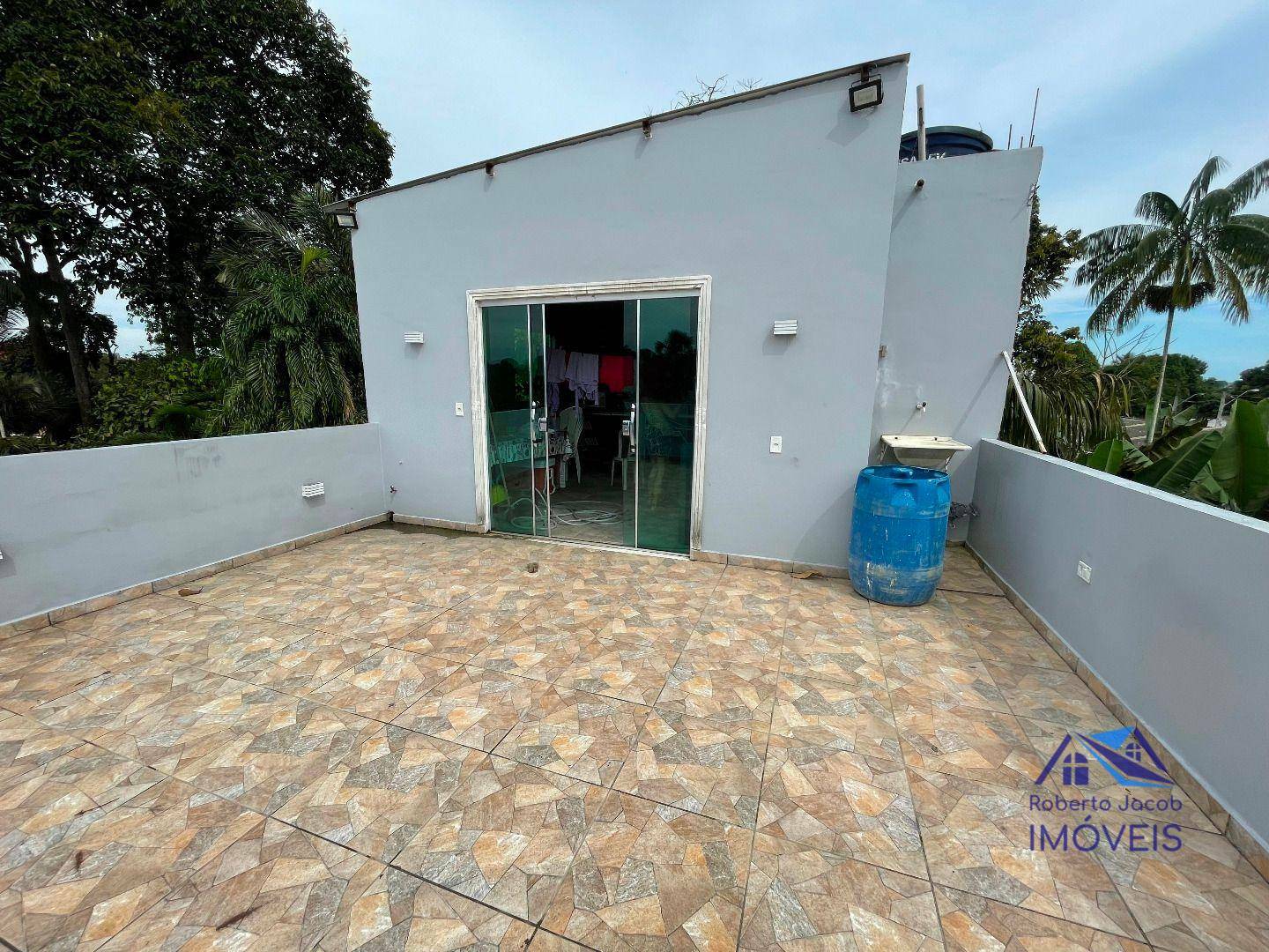 Casa à venda com 2 quartos, 200m² - Foto 11