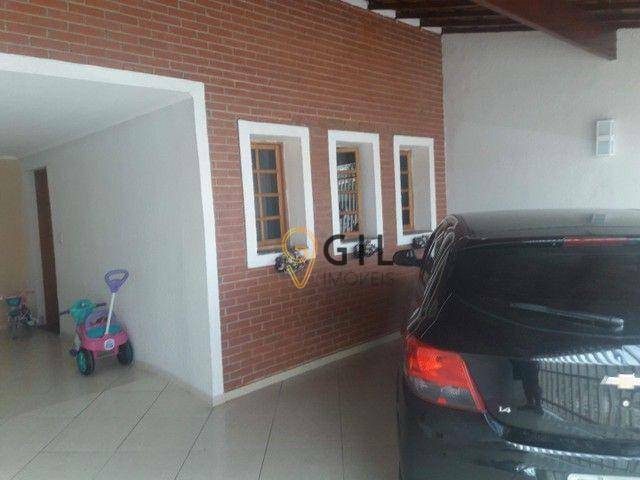 Casa à venda com 3 quartos, 133m² - Foto 2