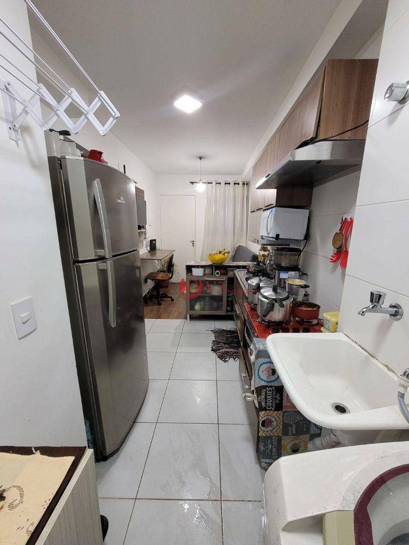 Apartamento à venda com 2 quartos, 35m² - Foto 10