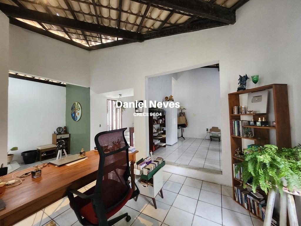 Casa à venda com 4 quartos, 207m² - Foto 34