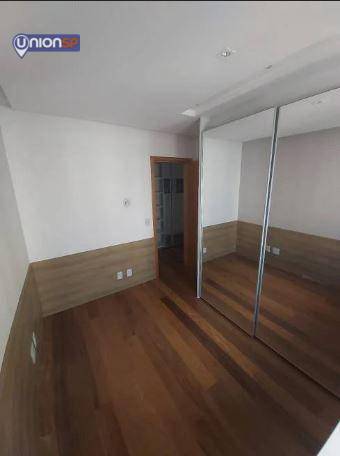 Apartamento à venda com 4 quartos, 270m² - Foto 15