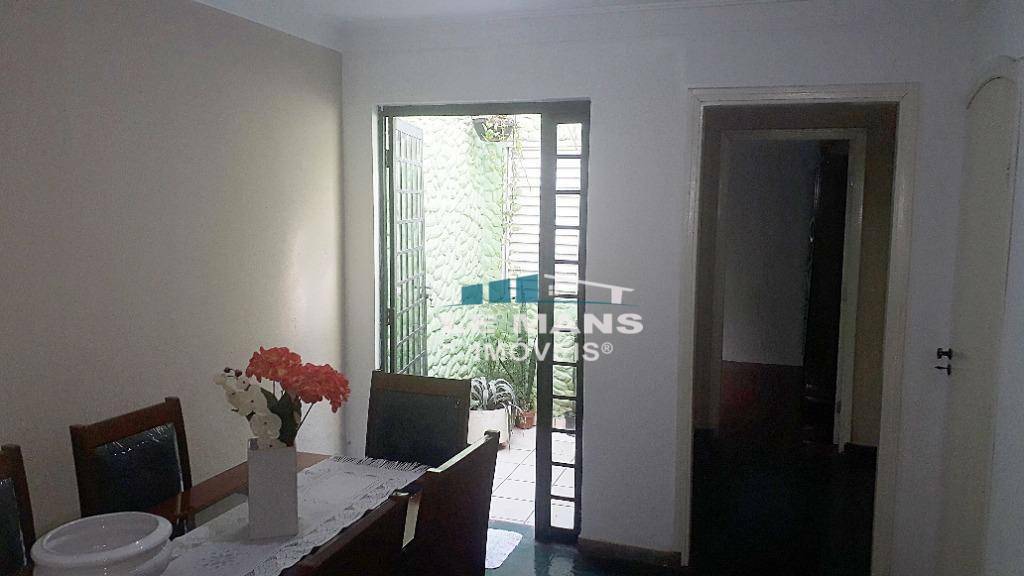 Casa à venda com 2 quartos, 170m² - Foto 12