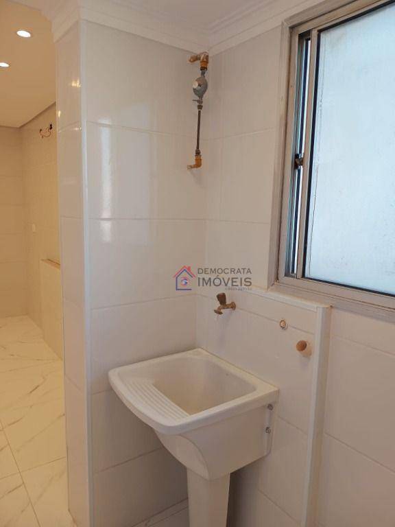 Apartamento à venda com 2 quartos, 62m² - Foto 10