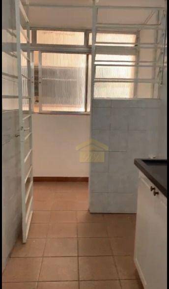 Apartamento à venda com 2 quartos, 75m² - Foto 7