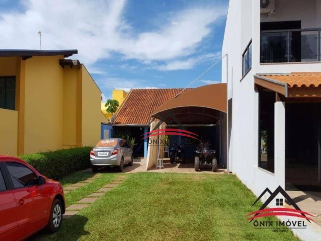 Casa à venda com 2 quartos, 150m² - Foto 1