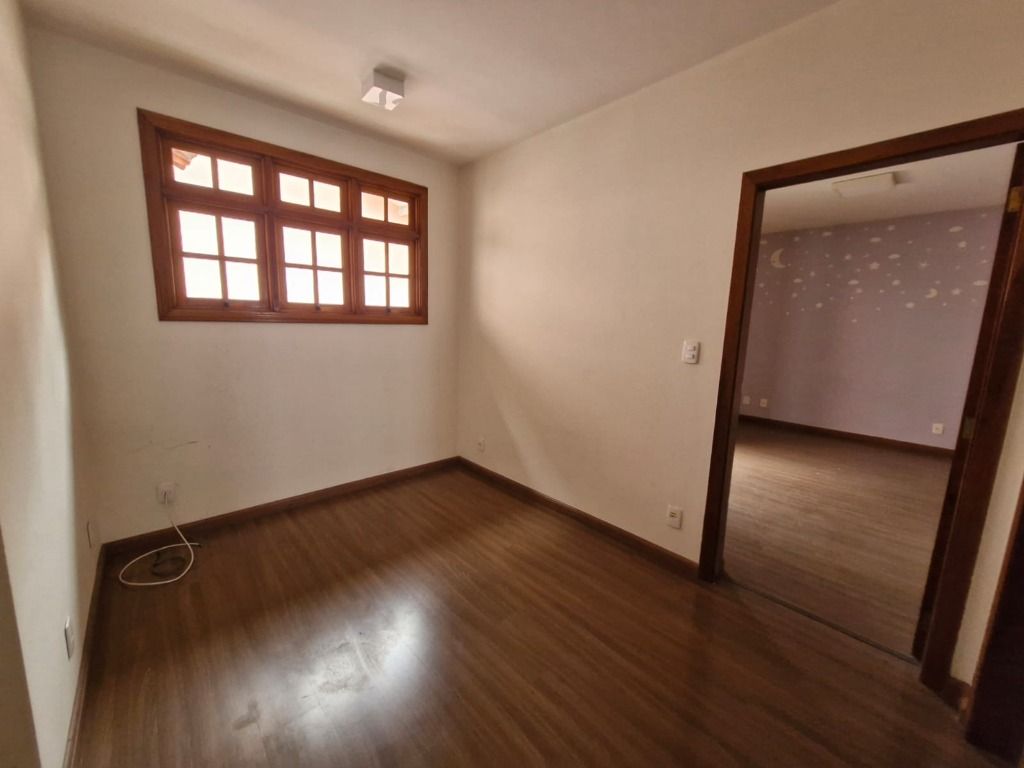 Casa de Condomínio à venda e aluguel com 4 quartos, 460m² - Foto 18