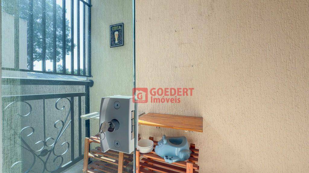 Apartamento para alugar com 2 quartos, 50m² - Foto 12