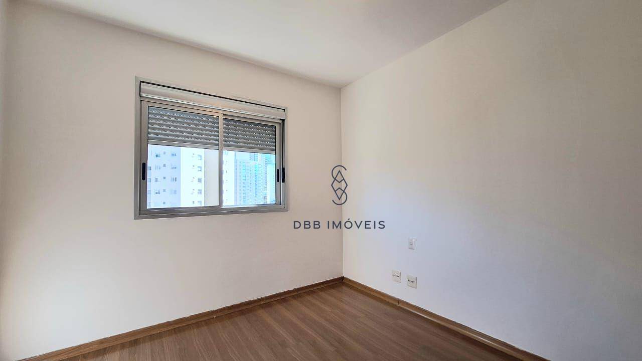 Apartamento para alugar com 3 quartos, 115m² - Foto 15