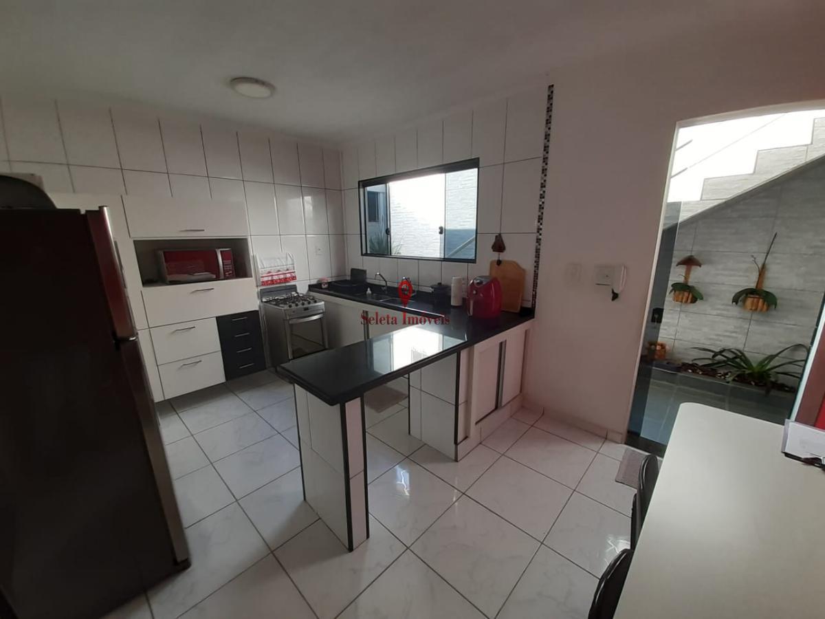 Casa à venda com 3 quartos, 191m² - Foto 3