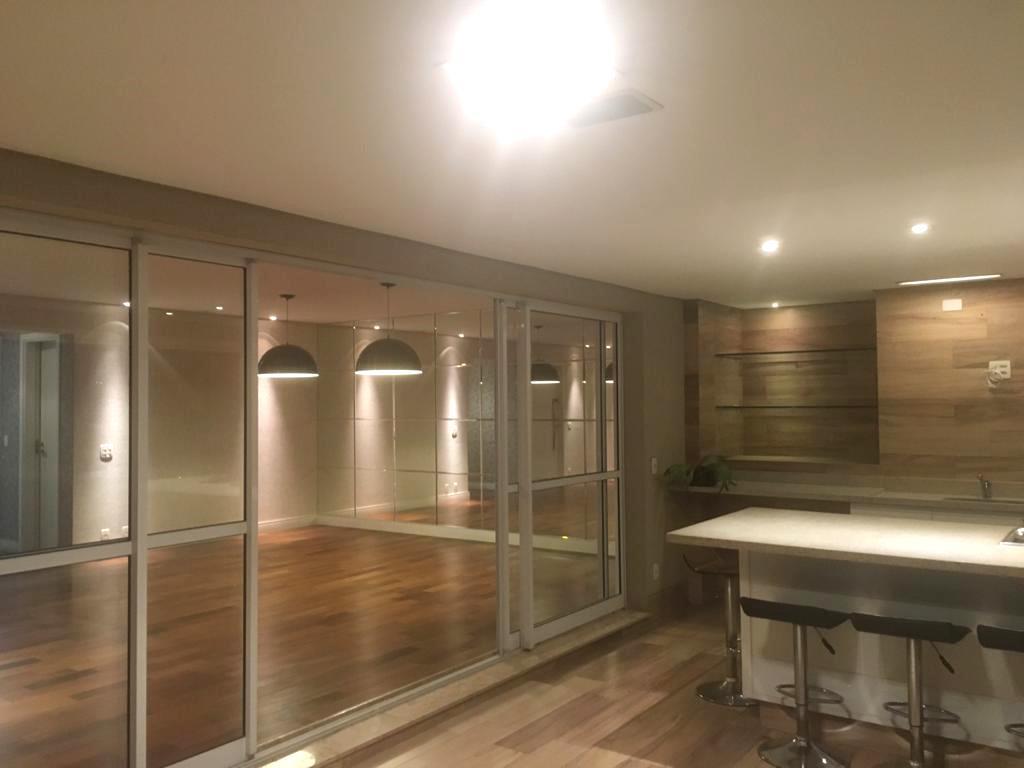 Apartamento à venda com 3 quartos, 213m² - Foto 3