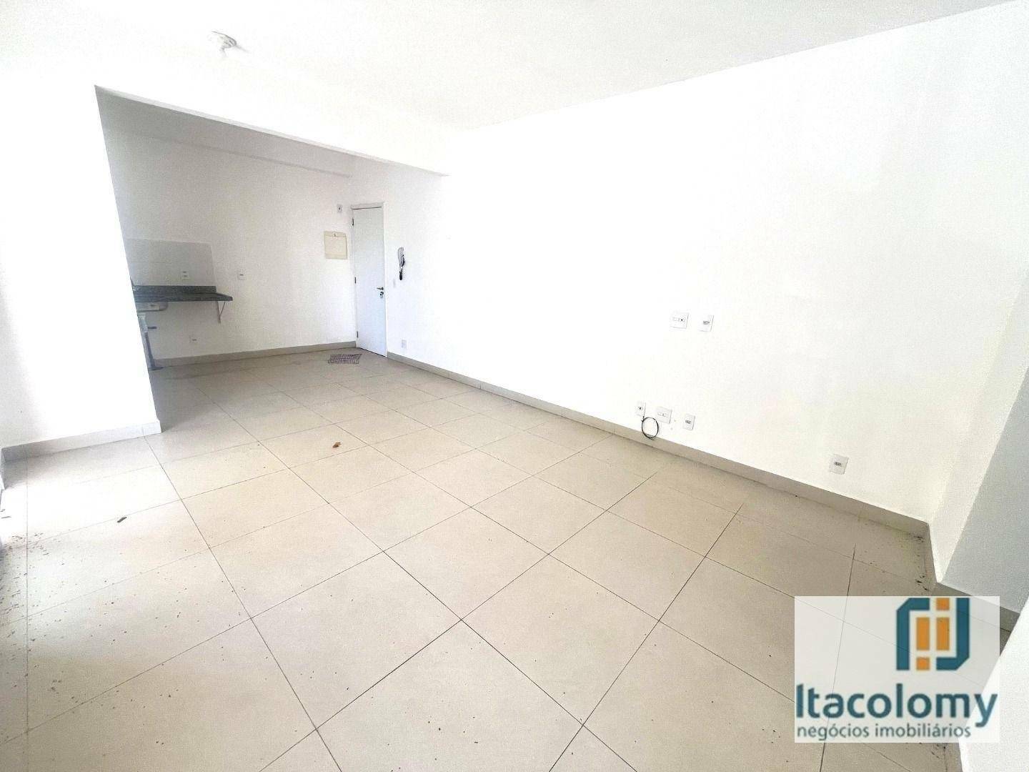 Apartamento à venda com 3 quartos, 76m² - Foto 3