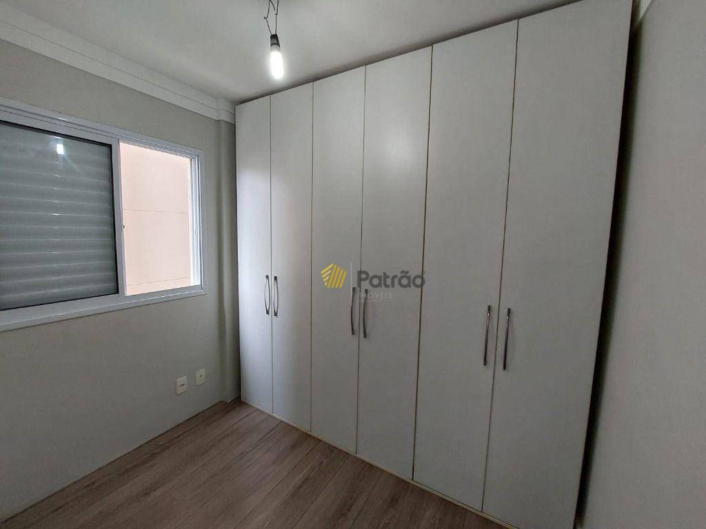 Apartamento à venda com 2 quartos, 70m² - Foto 30