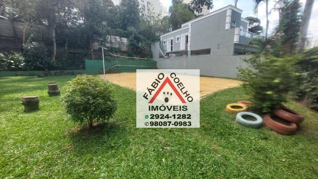 Sobrado à venda com 4 quartos, 130m² - Foto 1