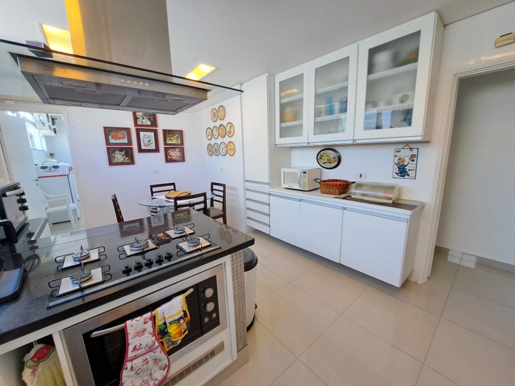 Apartamento à venda com 5 quartos, 230m² - Foto 35