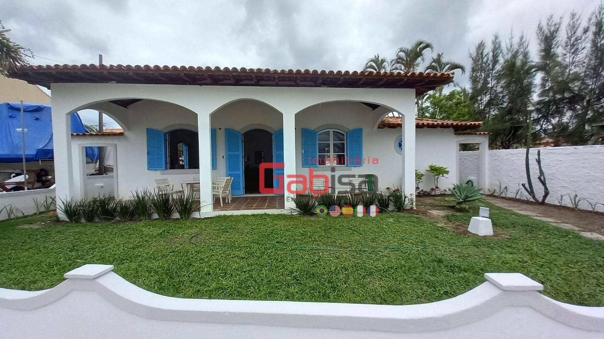 Casa de Condomínio à venda com 4 quartos, 180m² - Foto 2