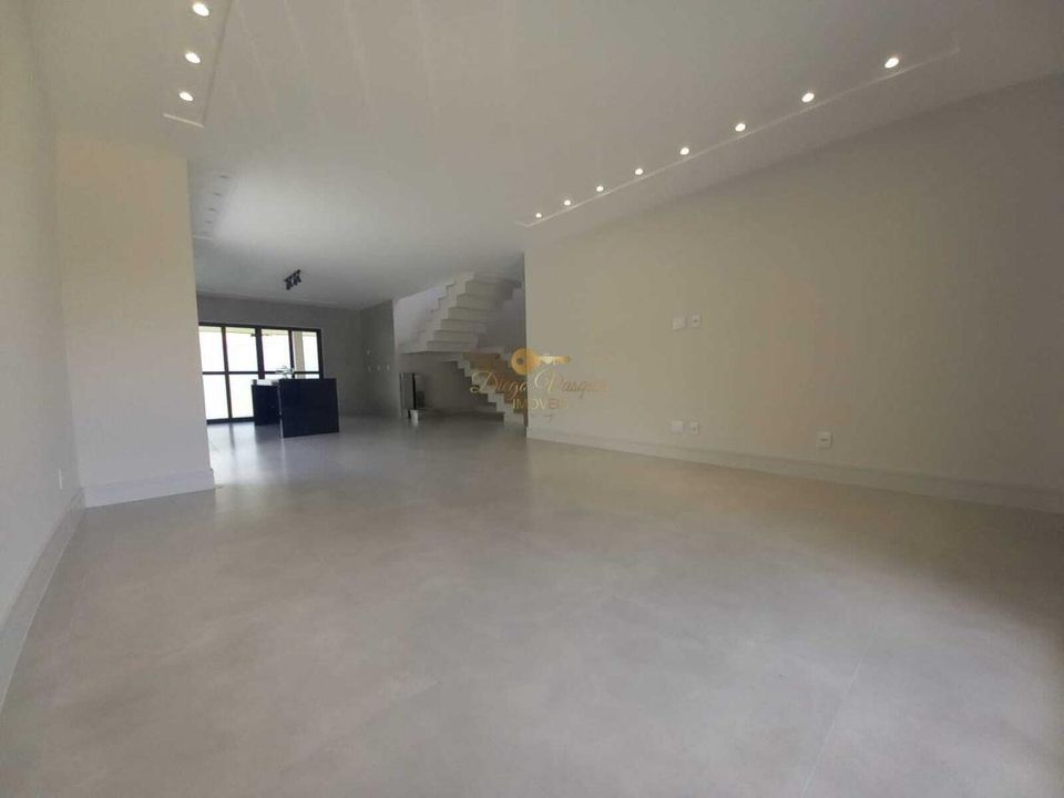 Casa de Condomínio à venda com 4 quartos, 476m² - Foto 4