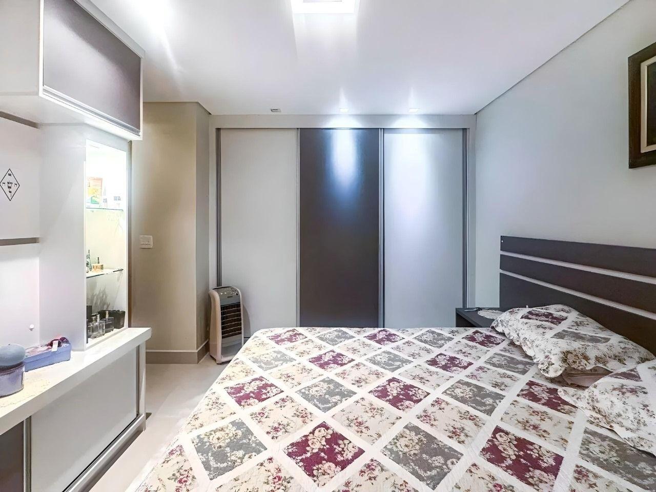 Apartamento à venda com 3 quartos, 111m² - Foto 18