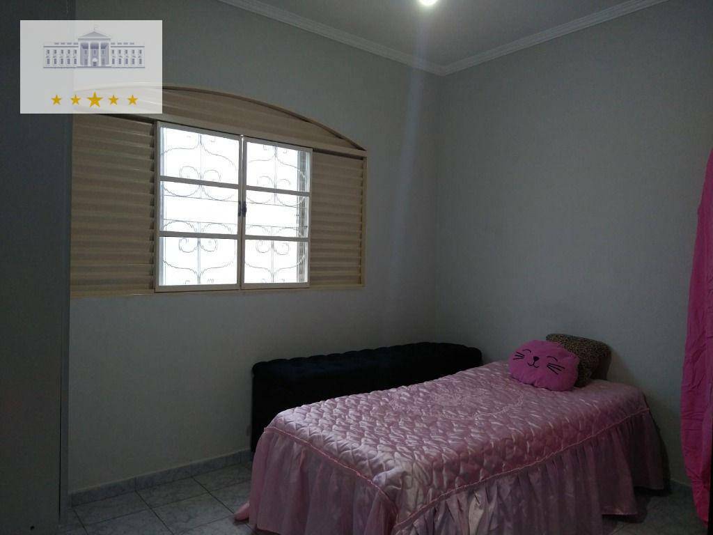 Casa à venda com 3 quartos, 212m² - Foto 11