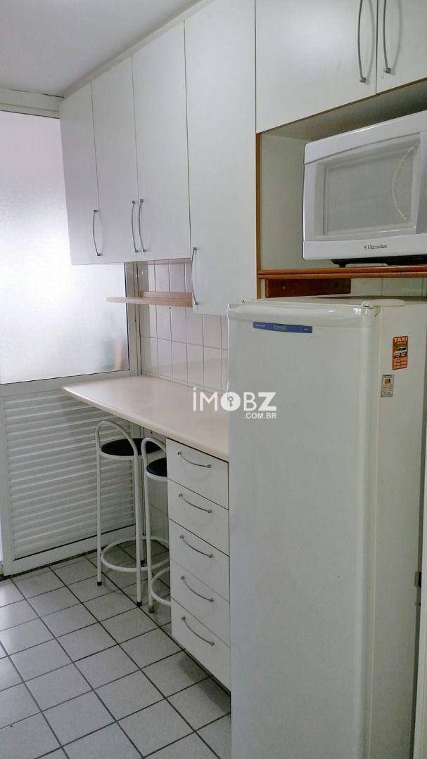 Apartamento à venda com 2 quartos, 63m² - Foto 9