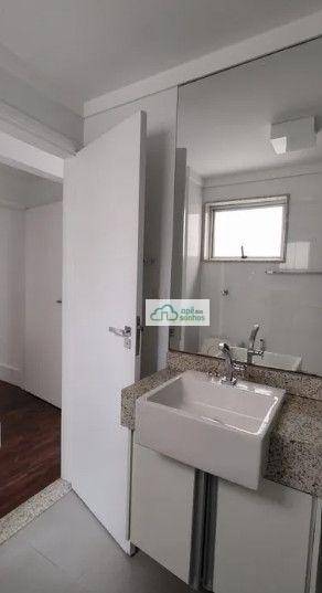 Apartamento para alugar com 3 quartos, 155m² - Foto 14