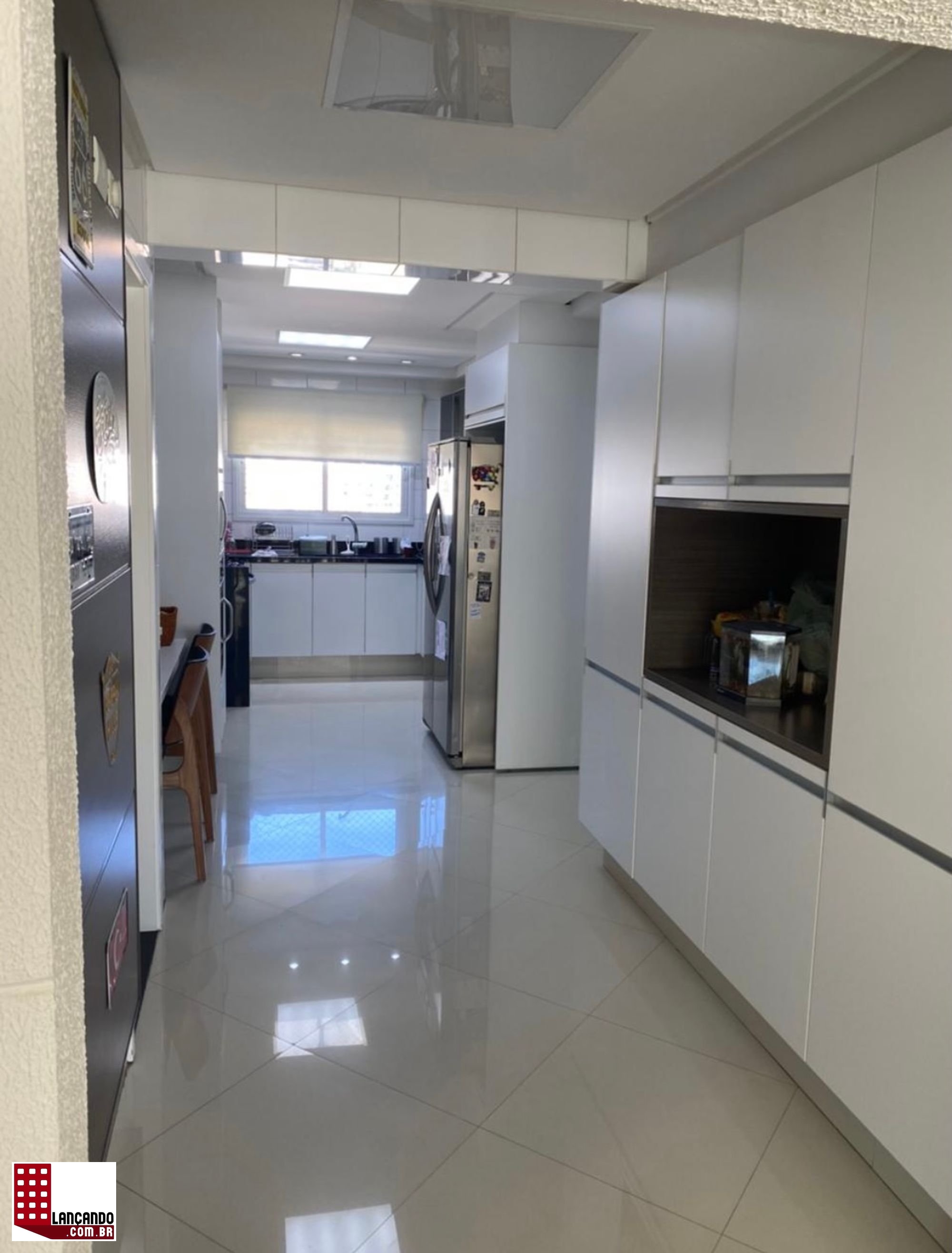 Apartamento à venda com 3 quartos, 204m² - Foto 6