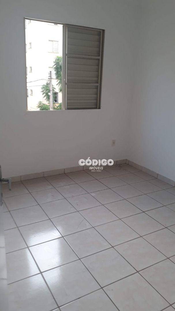 Apartamento à venda com 2 quartos, 49m² - Foto 3