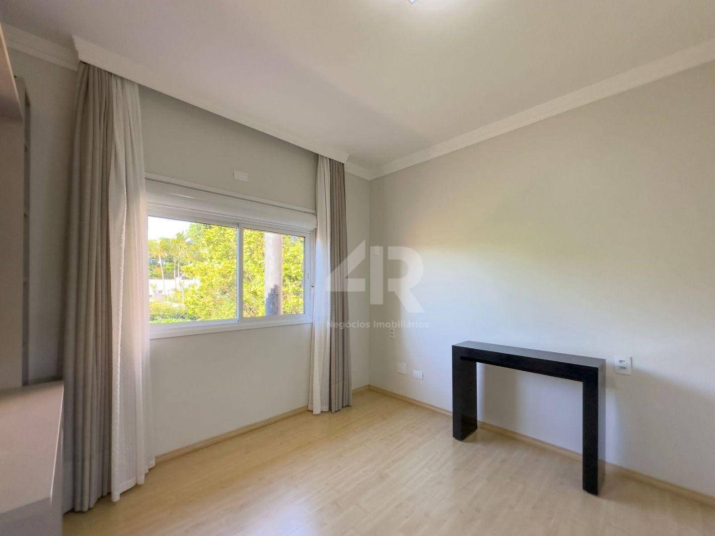 Sobrado à venda com 3 quartos, 200m² - Foto 17