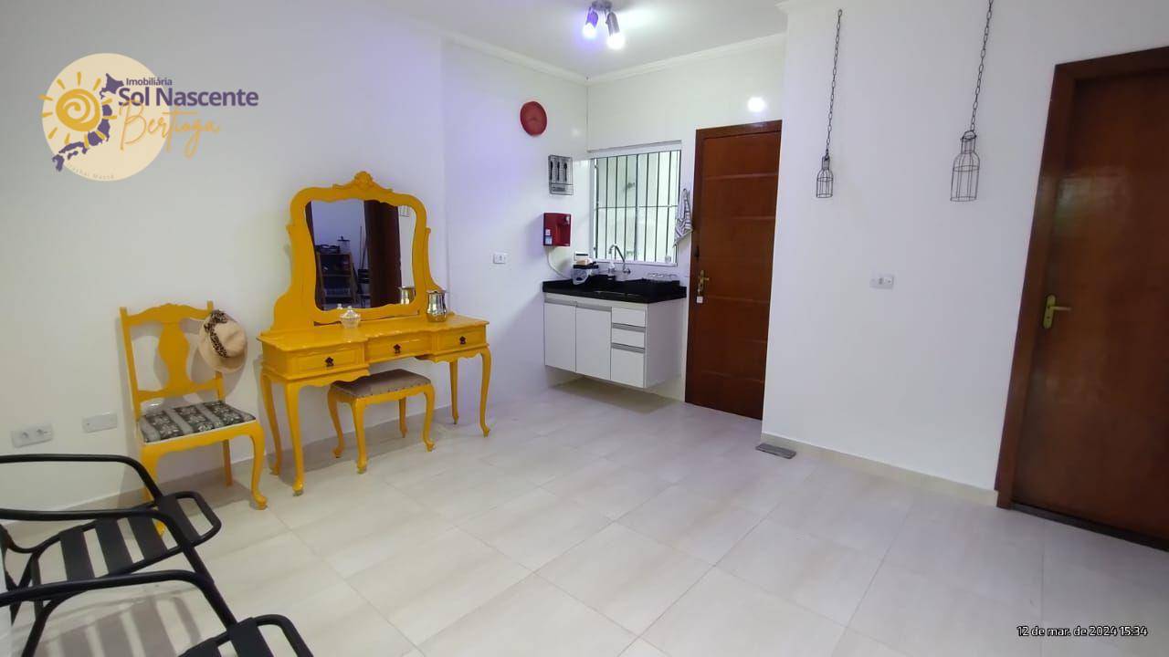 Casa à venda com 2 quartos, 45m² - Foto 2